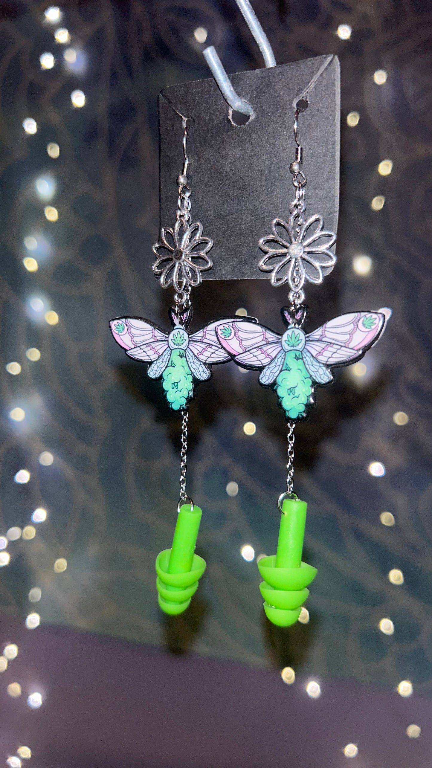 Butterfly & Flower Green Earplug Earrings 💚🌼