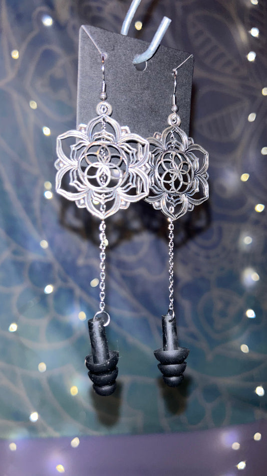 Flower Earplug Earrings 🖤✨